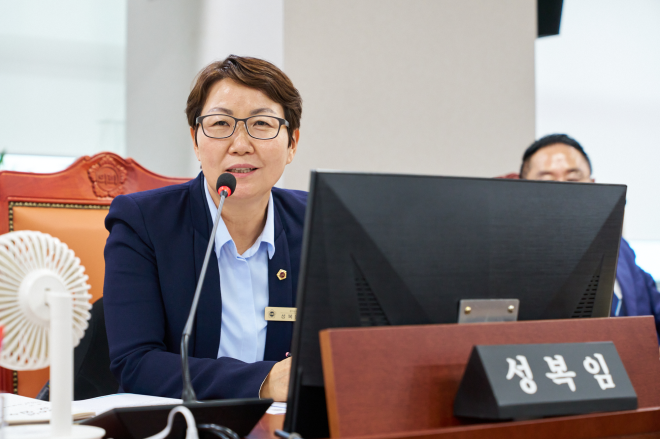 성복임 경기도의원, 교통 인프라·복지 양자택일 안 돼,경기패스 이탈·똑타 플랫폼 문제 지적