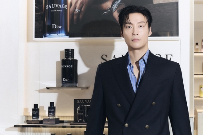배우 허남준, 디올 뷰티 부티크서 ‘소바쥬’ 썸머 그루밍 리추얼 체험
