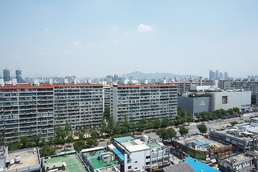 서울 강남구 압구정동 한양아파트 전경. 강남구청 홈페이지