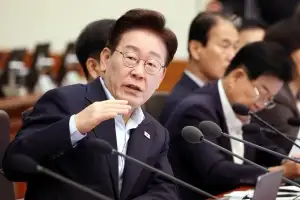 李대통령 “영업이익 일정 비율 배분, 노동쟁의 대상 아니다”