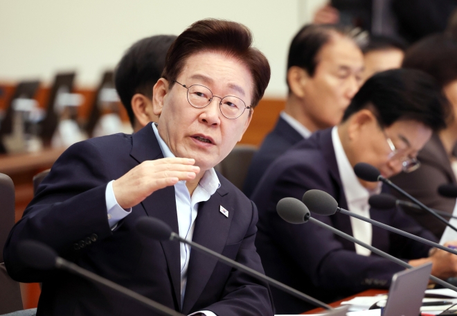 李대통령 “영업이익 일정 비율 배분, 노동쟁의 대상 아니다”