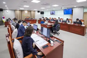 제12대 경기도의회 도시환경위원회, 첫 업무보고 받고 본격 의정활동 착수