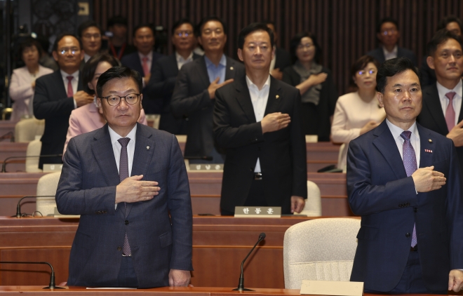 국민의힘, ‘與 강제 배정’ 7개 위원장 수용…23일 원구성 마무리