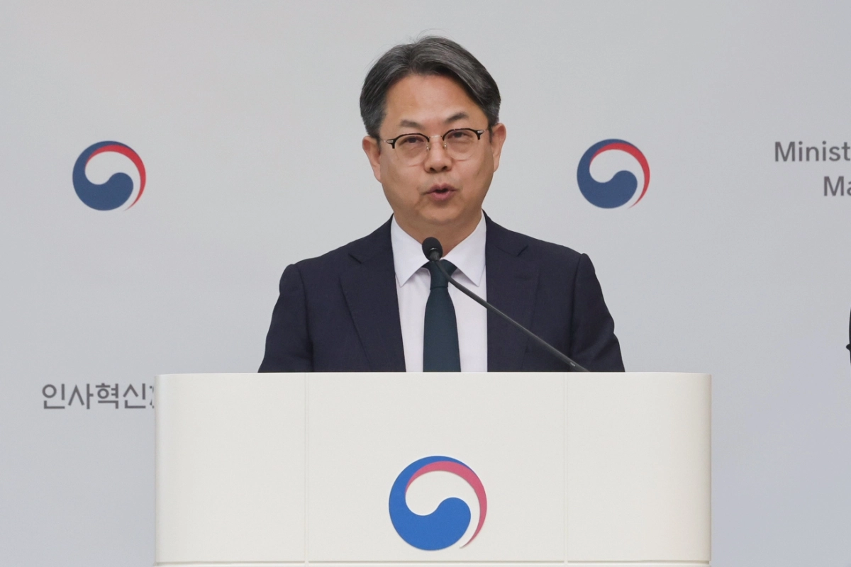 공무원 초과근무 수당 제도 개선안 발표하는 김성훈 인사혁신처 차장
