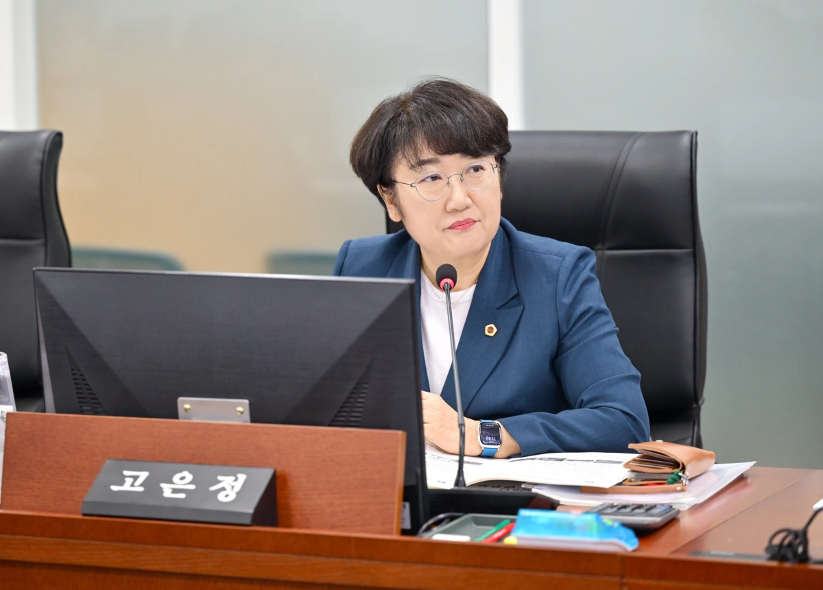 ▲고은정 부의장이 제392회 임시회 제2차 농정해양위원회 축산동물복지국 업무보고에 서 질의를 진행하고 있다. (사진=경기도의회)