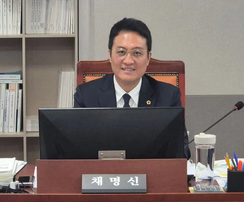 ▲ 지난 21일 열린 제392회 임시회 문화체육관광국 업무보고에 참석한 채명선 의원(사진=경기도의회)