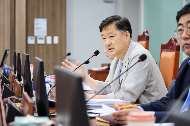 황수영 경기도의원 “도서관에 오기 가장 어려운 분들에게 더 많이, 더 오래”… 경기도서관 취약계층 대출 확대 촉구
