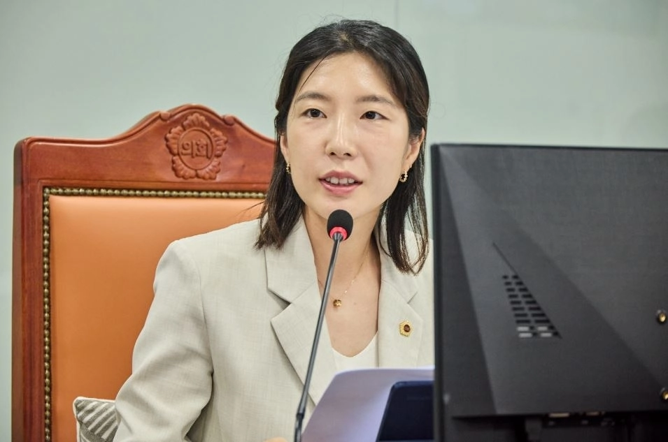 ▲ 경기도 문화체육관광국 및 소관 공공기관 업무보고에서 발언중인 전예슬 의원(사진=경기도의회)