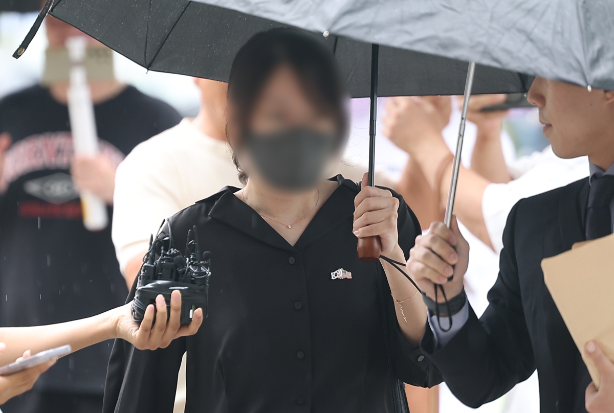 ‘잠실 개표소 봉쇄’ 피의자 영장심사 출석