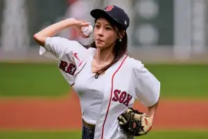thumbnail - ‘홈런 가수’ 하지원 MLB 새 역사 썼다! 보스턴도 80년 만의 대기록