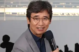 유시민 “대통령, 지난 1년 해온 방식으론 목표 못 이뤄”