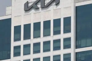 기아, 2분기 매출 사상 최대 33조원…영업이익 5% 감소