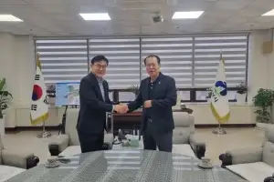 김재준 군산시장, 김영일 군산시의원 경선 앙금 털었다…상호 고발 취하