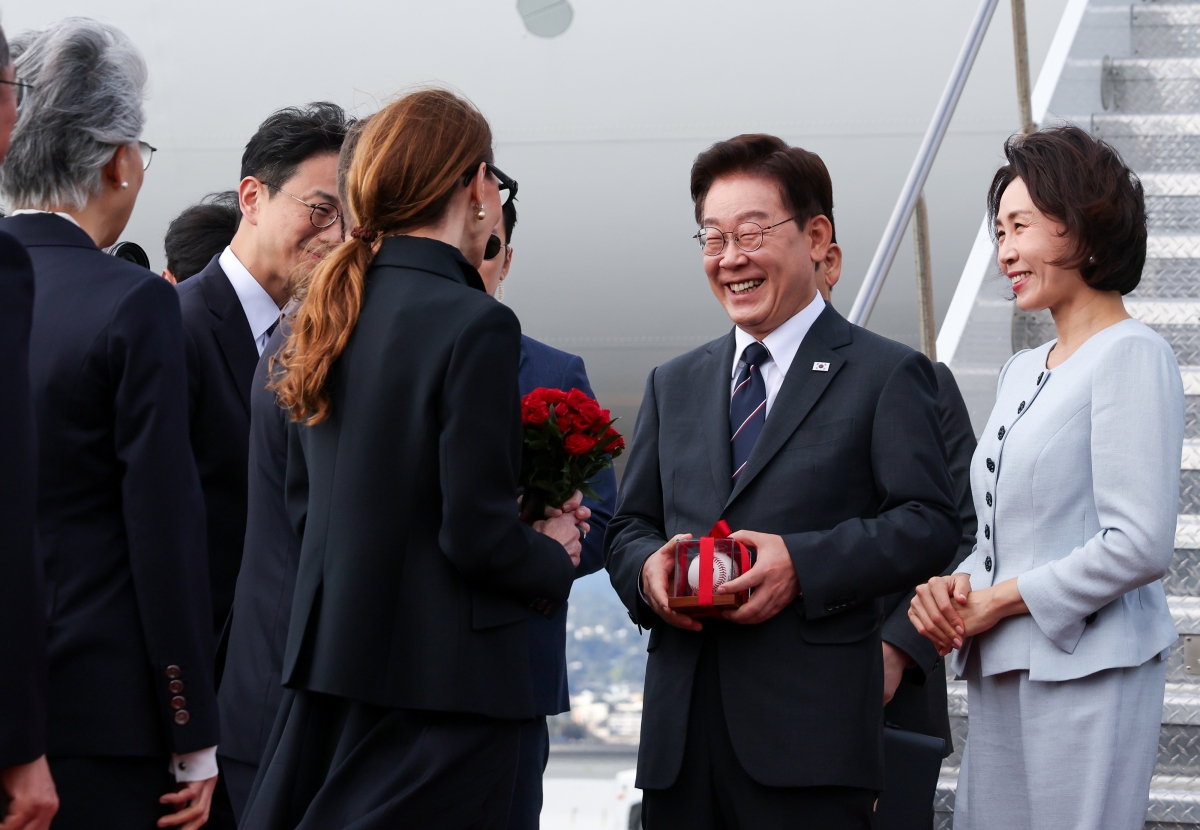 환영 선물은 ‘이정후 사인볼’