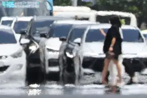 경남 덮친 ‘극한 폭염’…폭염중대경보 발령·온열질환자 늘어