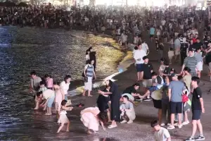 ‘휴가철’ 연차 선뜻 못쓰는 팀장님…고연차일수록 연차소진율 낮다