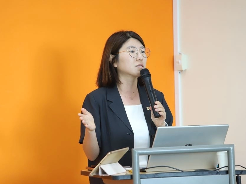 지난 24일 ‘월간이슈살롱’ 시민 공론장에 발제자로 참석한 박희정 의원. 서울시의회 제공