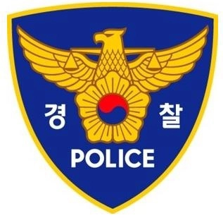 전북경찰청이 심덕섭 전북 고창군수의 전 캠프 관계자를 구속했다.