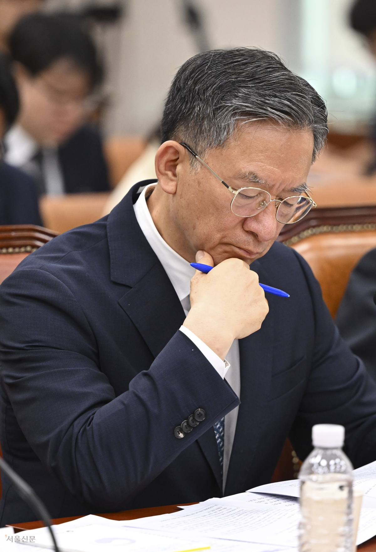 정 법무 거취는…