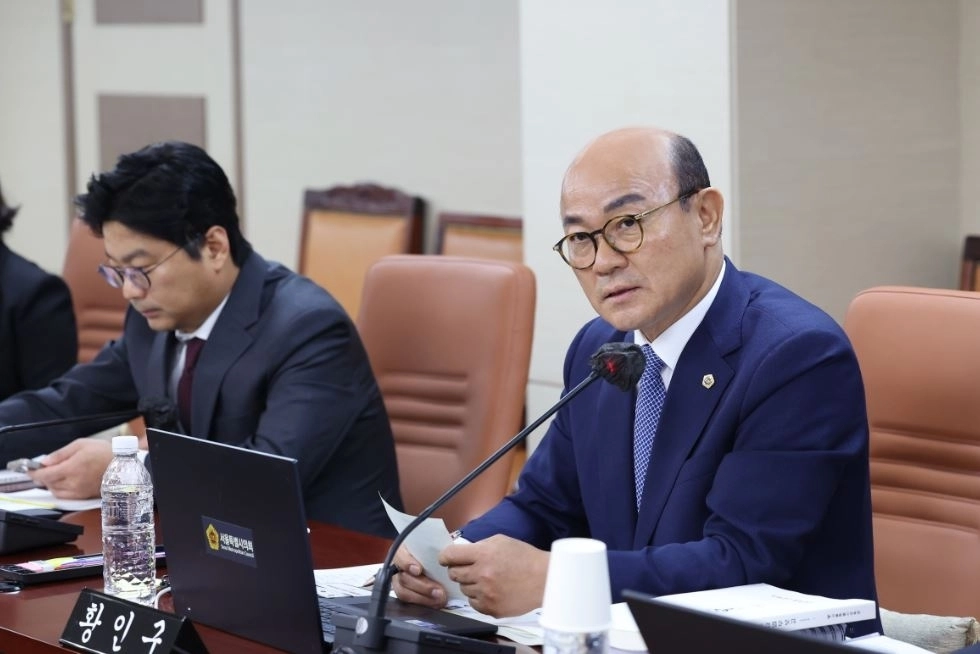 지난 27일 열린 서울시의회 제338회 임시회 폐회 중 교육위원회 첫 회의에서 발언중인 황인구 의원. 서울시의회 제공