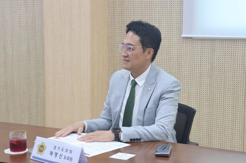 ▲ 지난 27일 용인서부소방서를 찾아 2026년 주요 현안을 점검한 채명신 의원(사진=경기도의회)