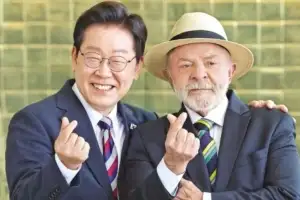 ‘소년공 케미’ 李대통령·룰라 “한·메르코수르 협정 미룰 수 없어”