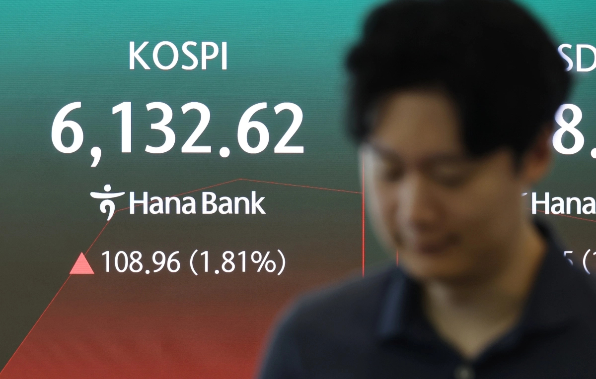29일 서울 하나은행 본점 딜링룸에 코스피와 코스닥 지수가 표시되고 있다. 2026.7.29. 연합뉴스