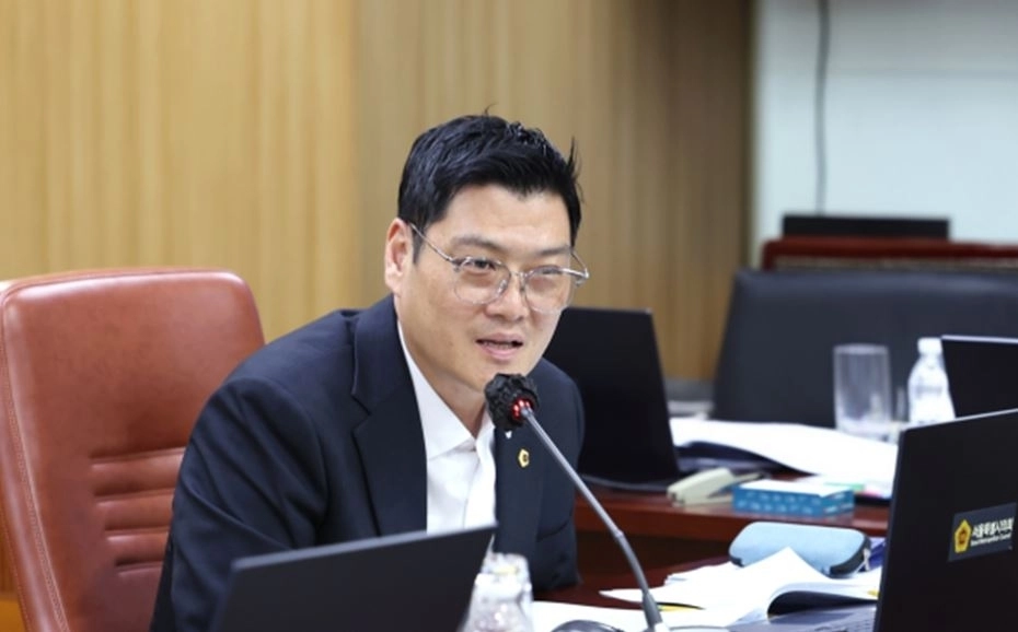제338회 임시회 폐회중 서울시의회 도시안전건설위원회 회의에서 발언중인 공우석 의원. 서울시의회 제공