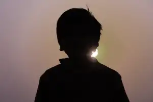 “아들이 팬티에 꽂혀서”…7세 아들 성추행 논란에 부모 해명 ‘공분’