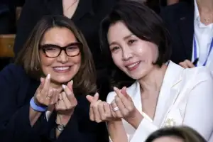 [포토] ‘손하트’ 한·브라질 영부인