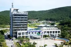 부산 기장군서도 전임 단체장 사업 놓고 티격태격