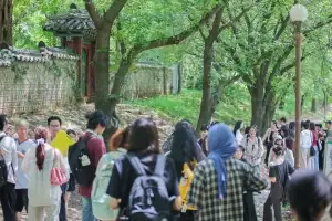 넷플릭스 ‘동궁’ 촬영지가 호서대 캠퍼스라고?…국내외 방문객 ‘북적’