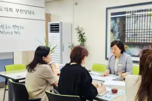 박순희 경기도의원, 부천교육지원청 업무보고 받으며 통학 안전·학교 배정 등 현안 점검