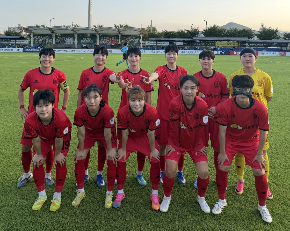 강진 스완스 WFC 선수들