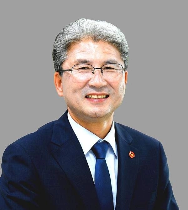 제주시장 후보로 지명된 이상봉 전 제주도의회 의장. 제주도 제공