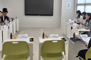 손성익 경기도의원, 중장년커뮤니티 ‘행복아지트’ 안정적 운영 기반 마련 논의