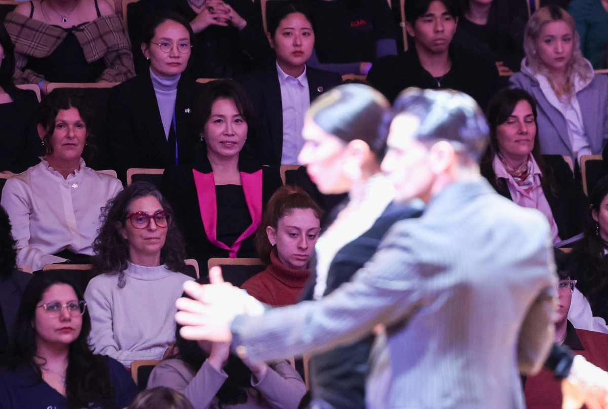 공연 관람하는 김혜경 여사