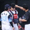 “더워서 야구 몬한다”…부산·창원서 첫 폭염 취소 나왔다