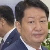 ‘멱살 논란’ 권영진 “자진 탈당 결코 없어…합당한 징계 결정되면 수용”