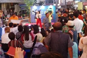 피서객 홀리는 ‘여름 夜시장’