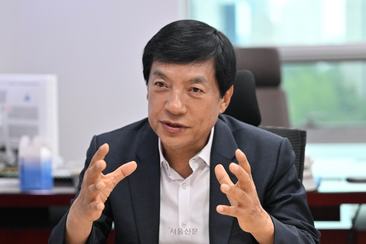 이성윤 더불어민주당 최고위원 후보. 홍윤기 기자