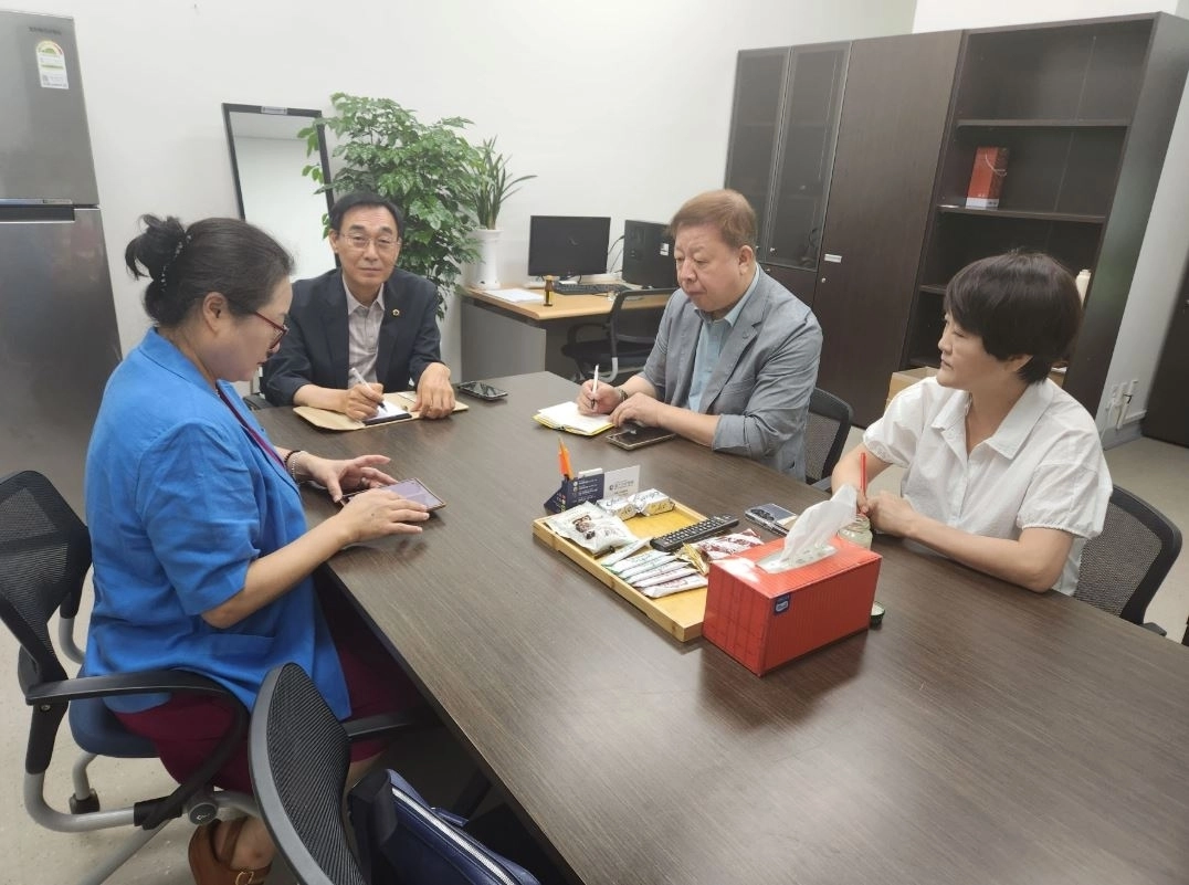 ▲ 3일 장애인 드론축구 저변 확대와 선수 육성·체험 프로그램 활성화 방안을 논의한 김현덕 의원(사진=경기도의회)