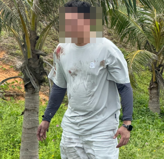 중국의 한 경찰관이 신혼여행 도중 가파른 절벽 아래로 추락할 위기에 처한 차량에서 일가족 5명을 구출해 감동을 주고 있다. 사진은 일가족을 구출한 판카이웨씨. 바이두