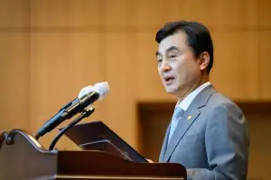 thumbnail - “아군 무인기 격추할뻔”vs“인지했다”...2차 공방 시작된 ‘무인기 사태’ 전말은