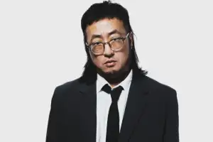 김간지 “좌빨·극우? 헷갈리게 해야 재미”…술탄, 6년 만에 싱글 발매