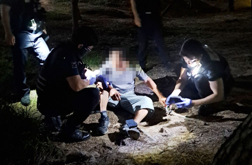 지난 3일 대구 달서구 송현공원 인근 산책로에서 A(72)씨가 쓰러진 채 발견돼 인근 병원으로 옮겨졌다. 대구 달서경찰서 제공