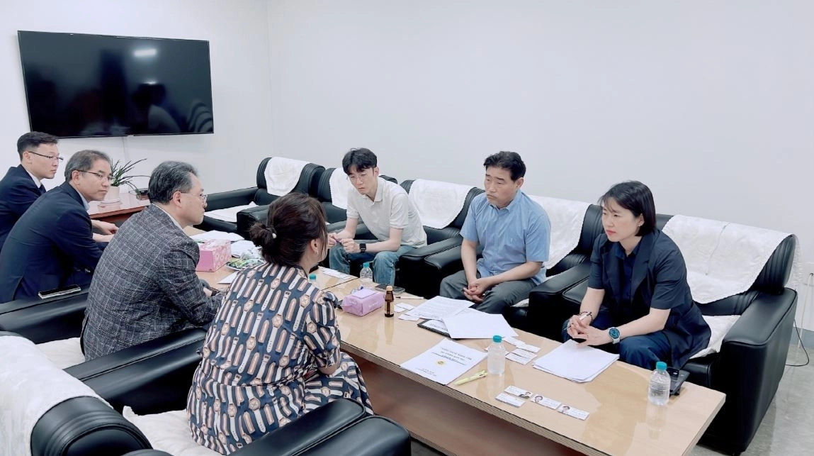 ▲ 지난 3일 일산서구청에서 열린 ‘특성화고 인재와 지역기업을 잇는 산학협력 활성화 정책토론회’ 개최를 위한 사전 정담회(사진=경기도의회)