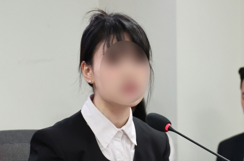발언하는 부산 돌려차기 사건 피해자