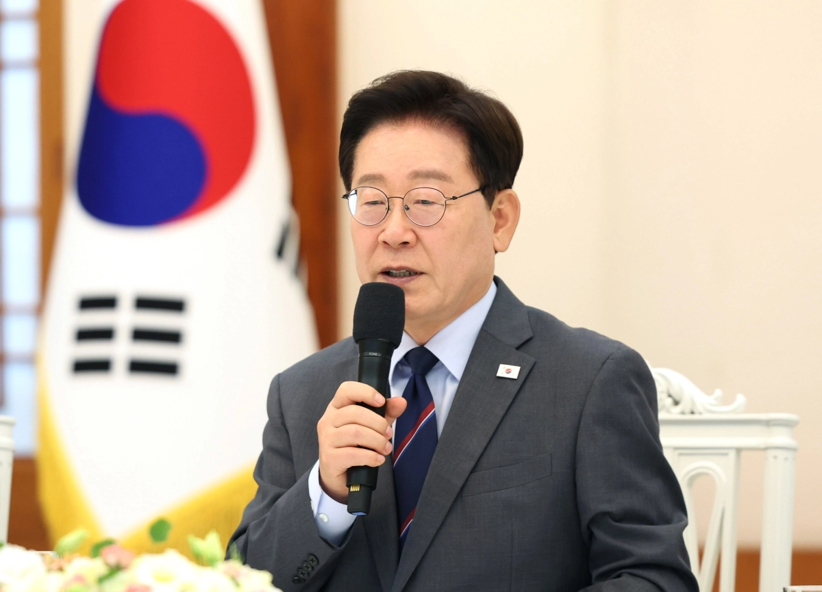 이재명 대통령이 5일 청와대에서 열린 전국민족민주유가족협의회 40주년 기념 오찬에서 발언하고 있다. 2026.8.5 연합뉴스