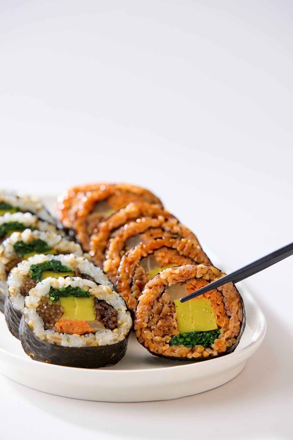 실제 메타텍스쳐 식물성 지단을 활용한 김밥 (사진=메타텍스쳐 제공)